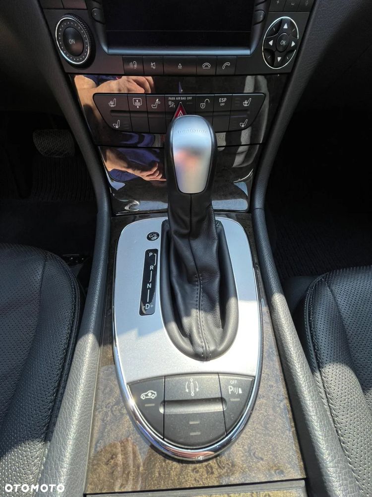 Mercedes-Benz Klasa E 500 4Matic Automatik Avantgarde - 25