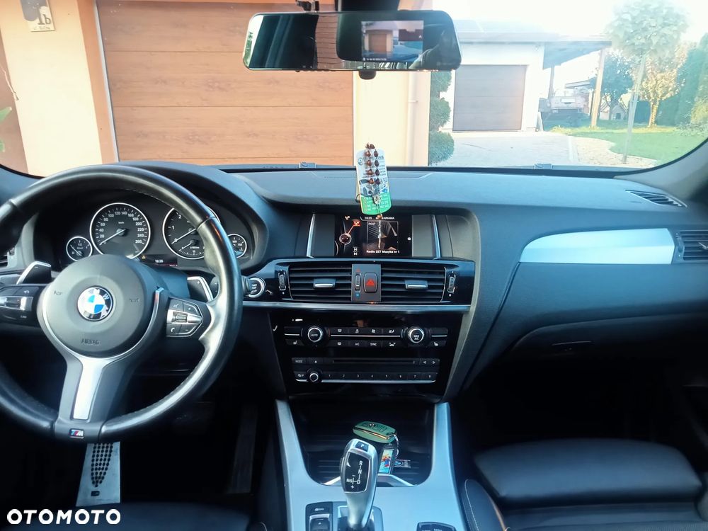 BMW X4 xDrive20d - 12