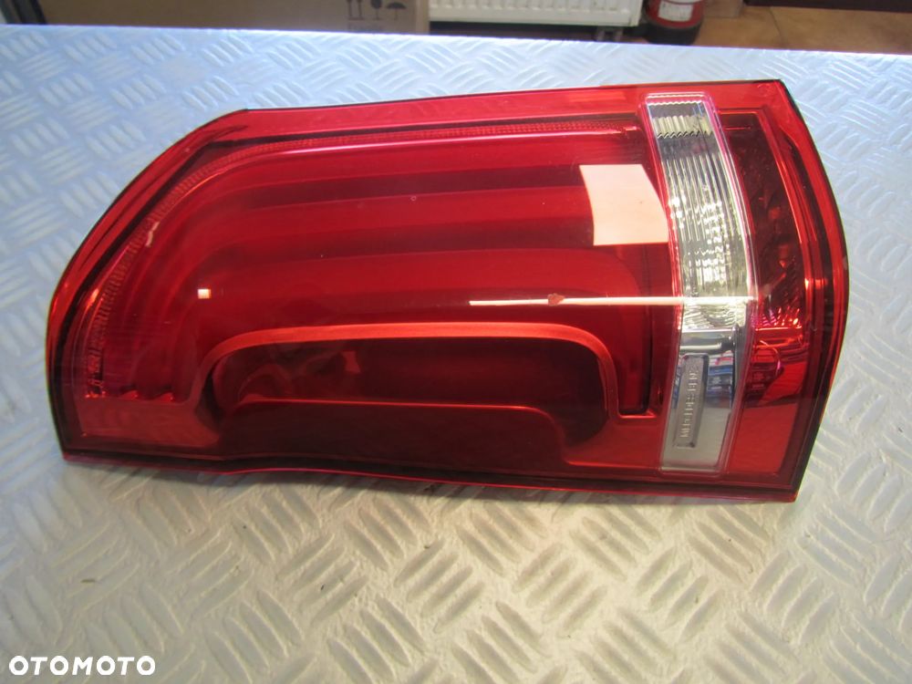 lampa 4478200564