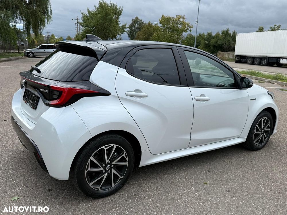 Toyota Yaris 1.5 VVT-i HSD Dynamic Plus - 25