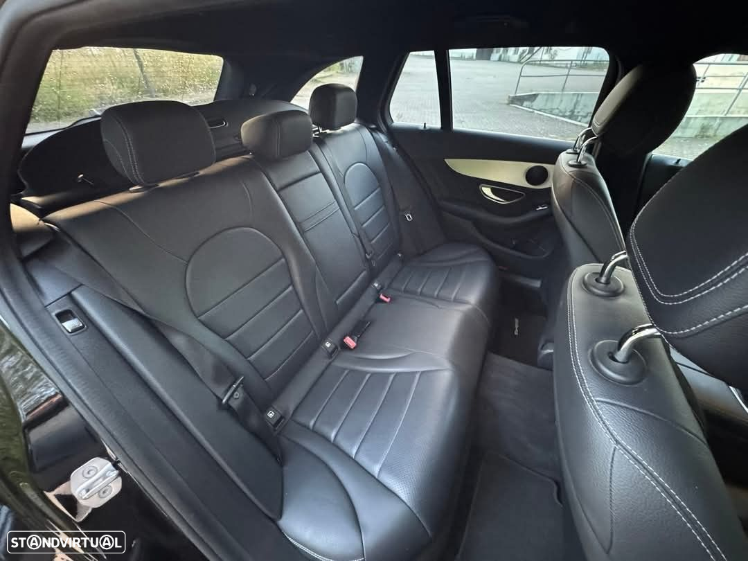 Mercedes-Benz C 220 d AMG Line - 27