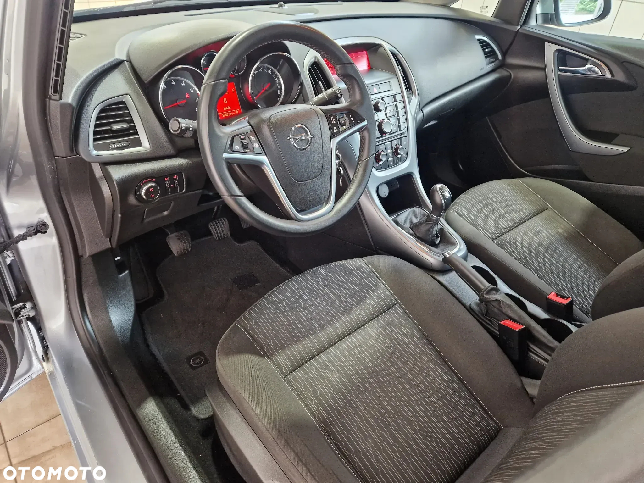 Opel Astra 1.4 Turbo Color Edition - 16