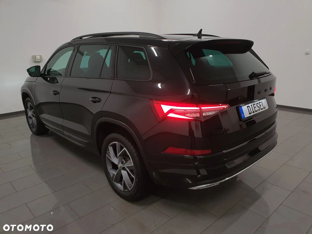 Skoda Kodiaq 2.0 TDI 4x4 DSG Sportline - 4