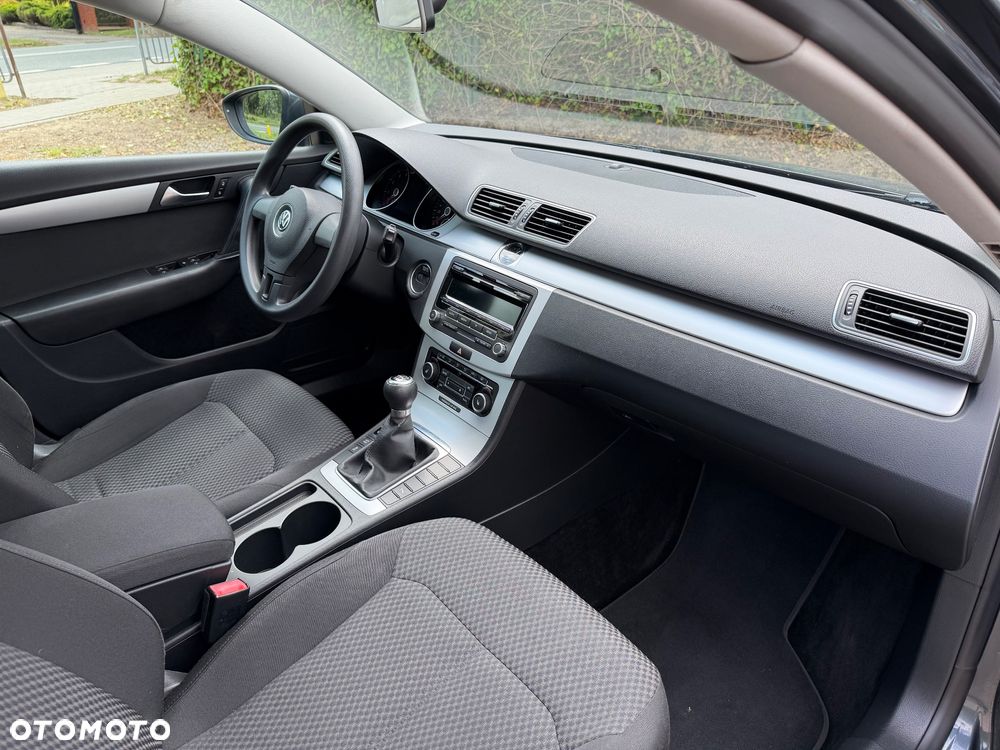 Volkswagen Passat 1.4 TSI BMT Comfortline - 13