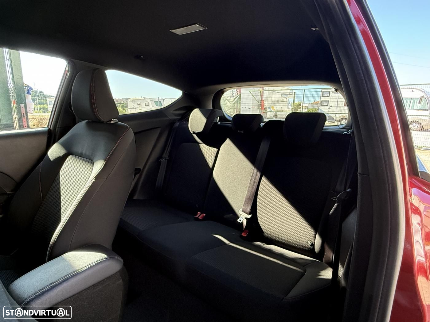 Ford Fiesta 1.0 EcoBoost ST-Line - 35