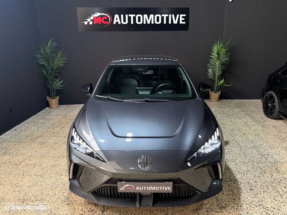 MG MG4 64 kWh Luxury - 2