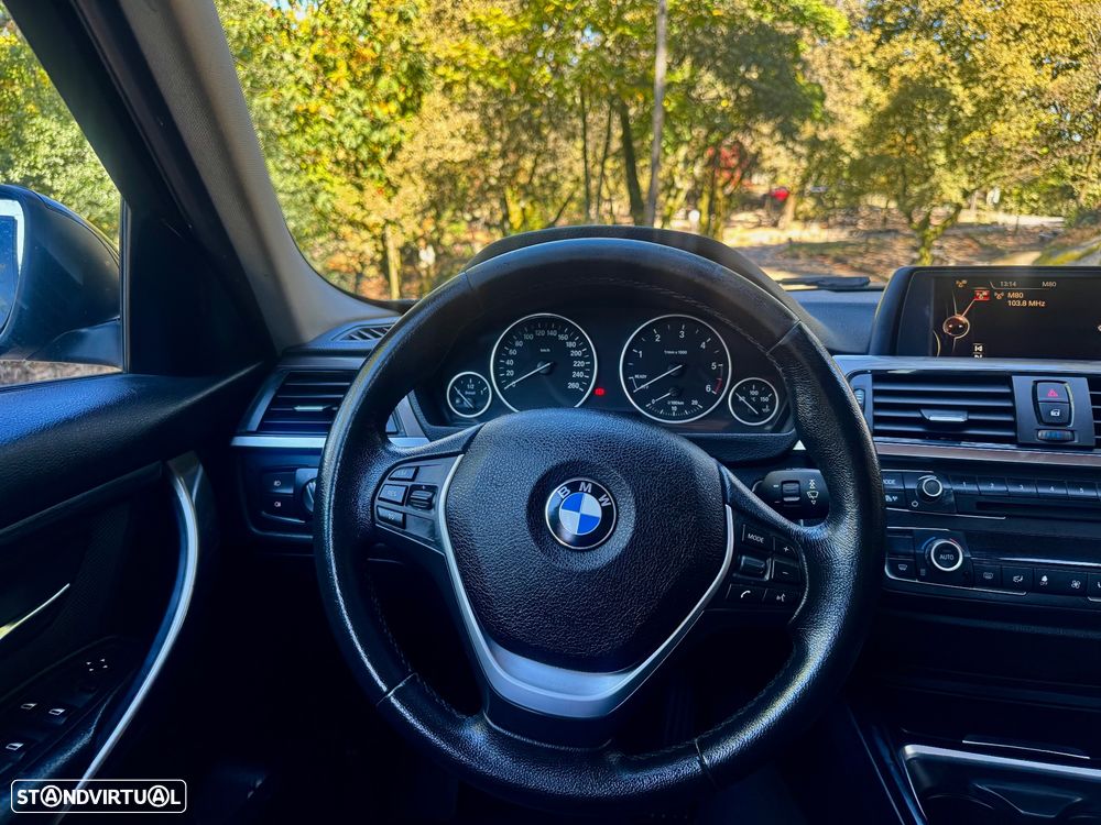 BMW 318 d Line Luxury - 12