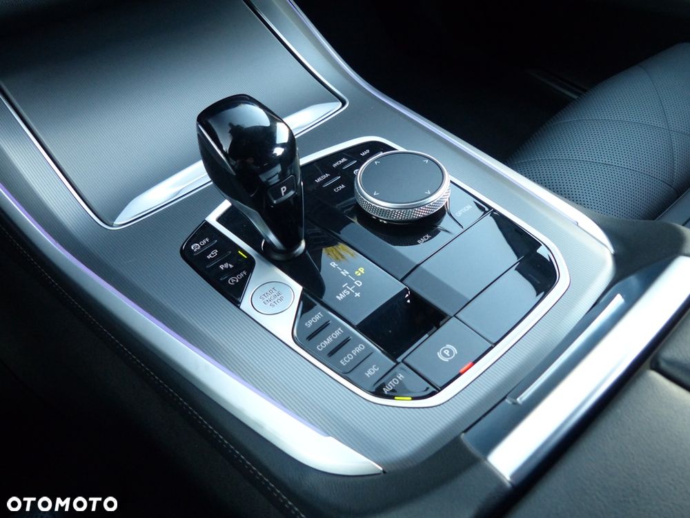 BMW X5 xDrive25d sport - 27