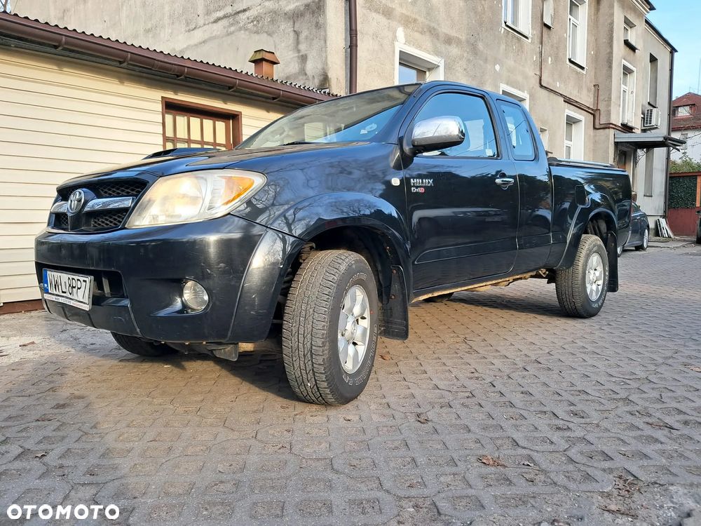Toyota Hilux 2.5 D-4D SR5 - 1