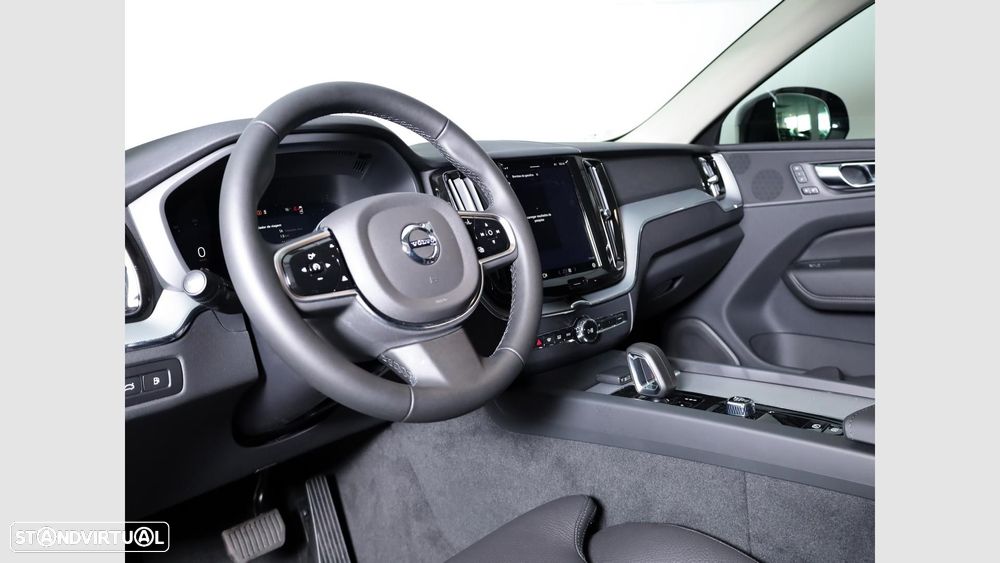 Volvo XC 60 2.0 T6 PHEV Plus Dark AWD - 10