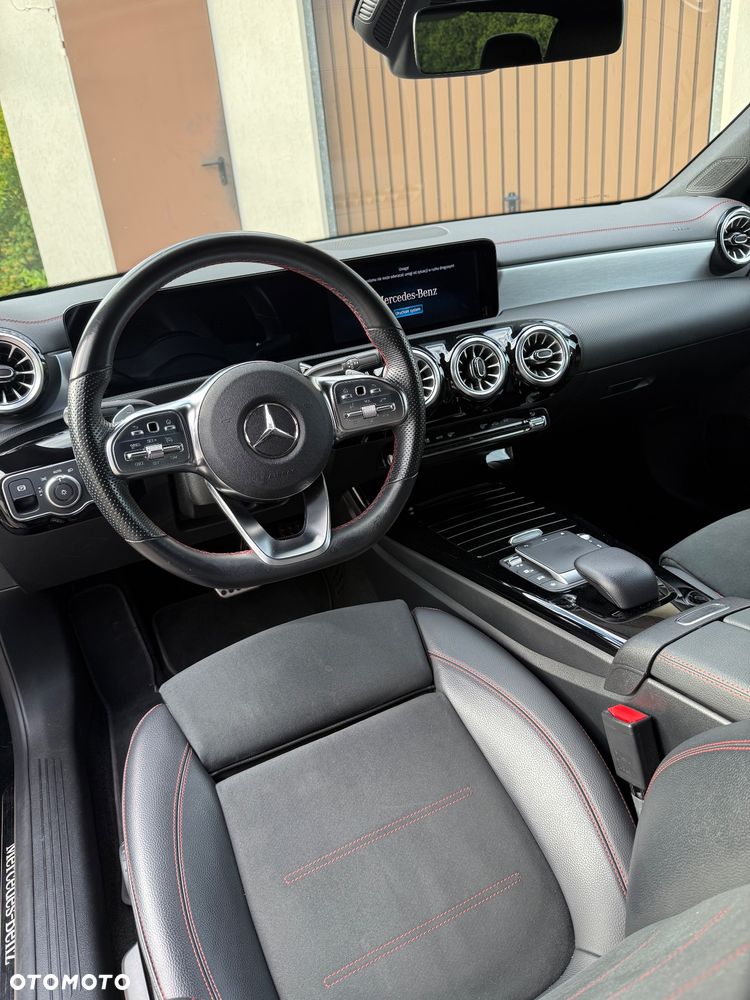 Mercedes-Benz CLA 200 AMG Line 7G-DCT - 28