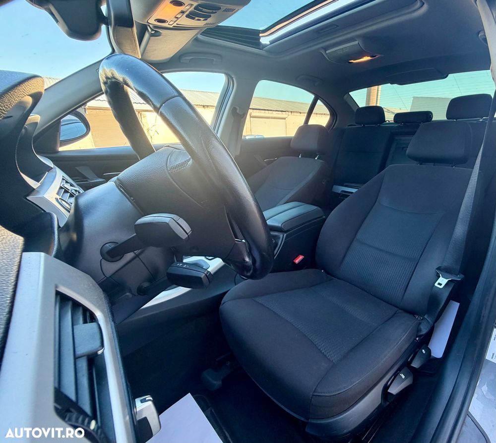BMW Seria 3 320d DPF Edition Lifestyle - 12