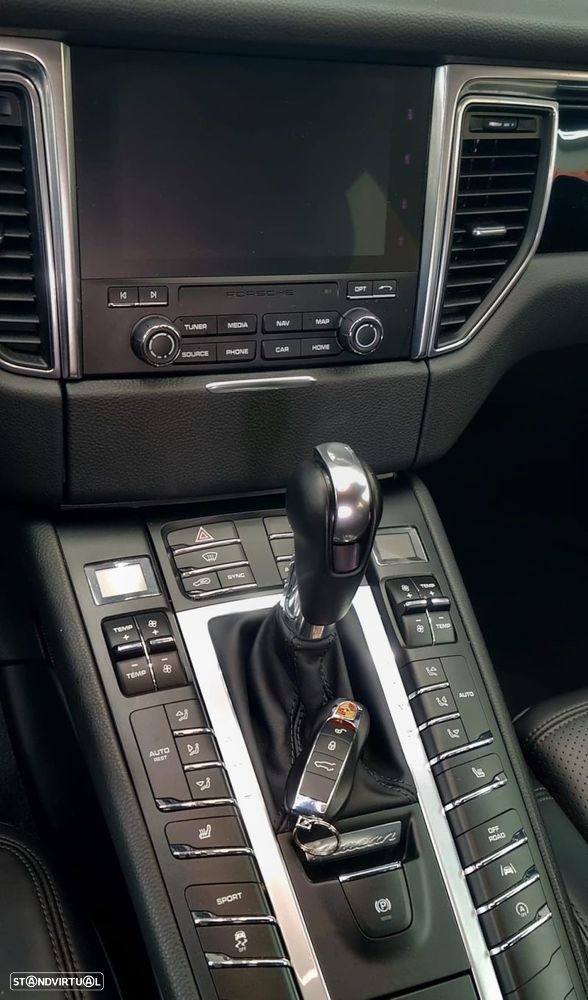 Porsche Macan - 3
