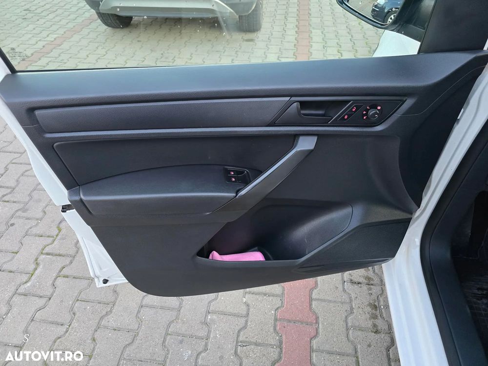 Volkswagen Caddy - 9