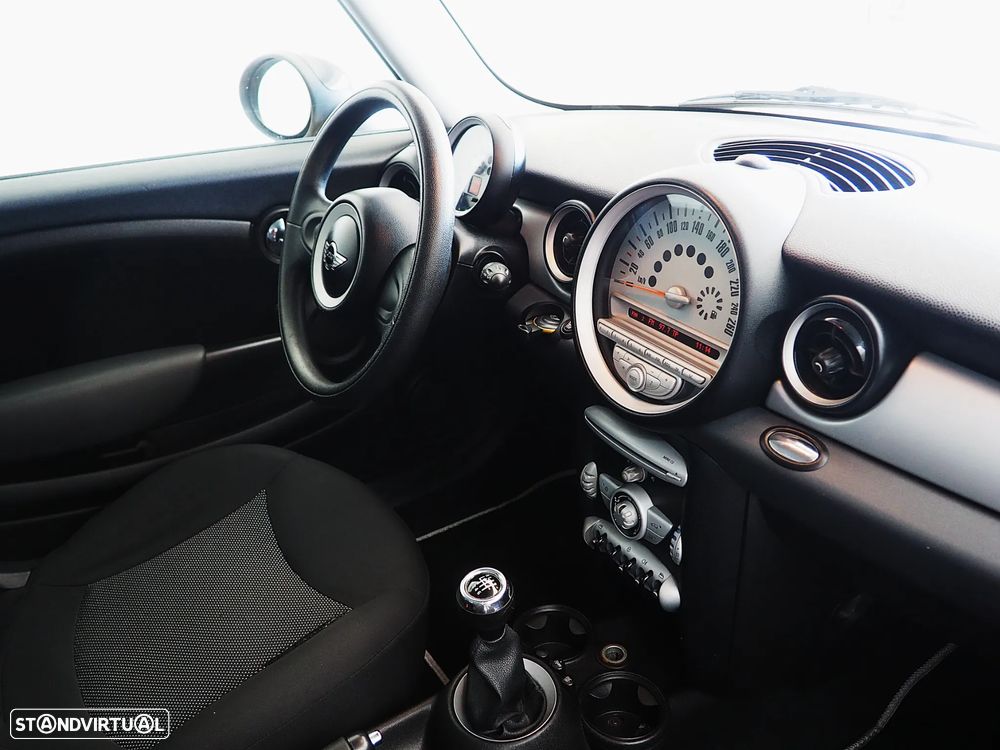 MINI 3 Portas One 1.4 - 9