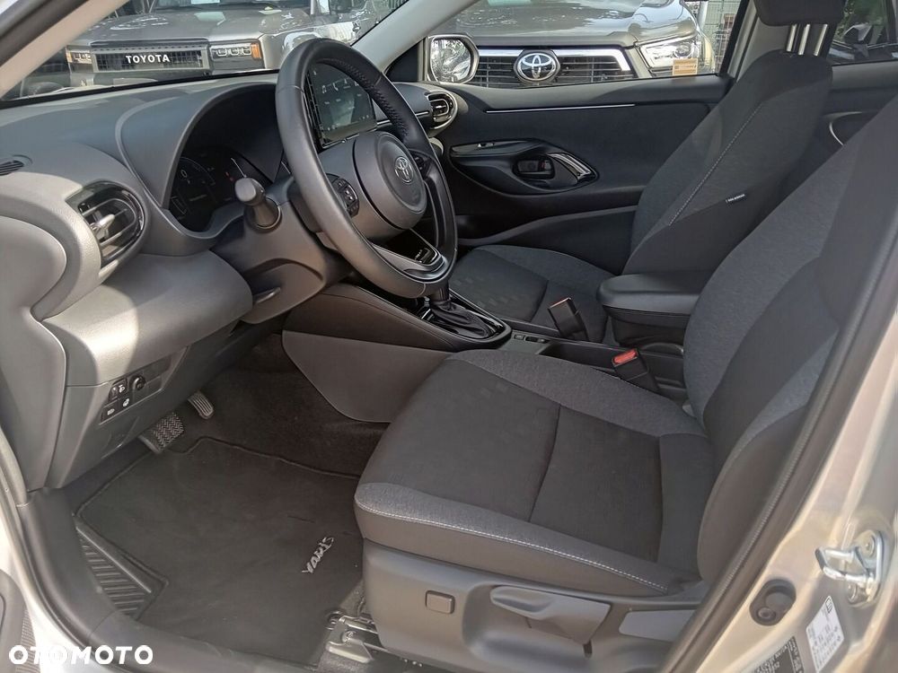 Toyota Yaris Hybrid 1.5 Style - 11