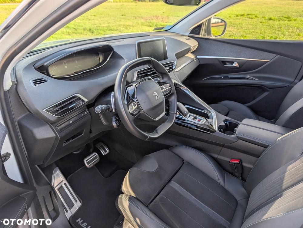 Peugeot 5008 - 10