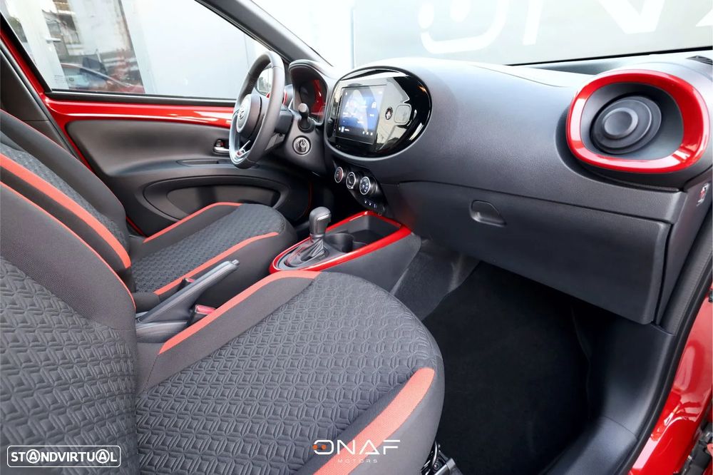 Toyota Aygo X S-CVT Teamplayer - 26