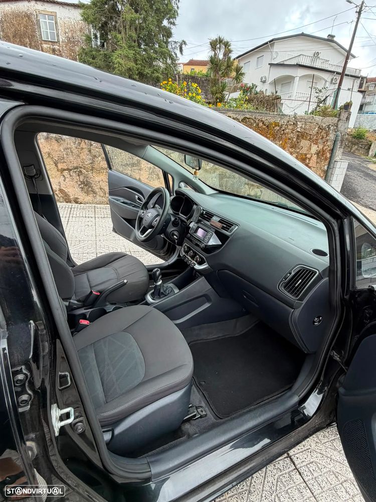 Kia Rio 1.1 CRDi - 14