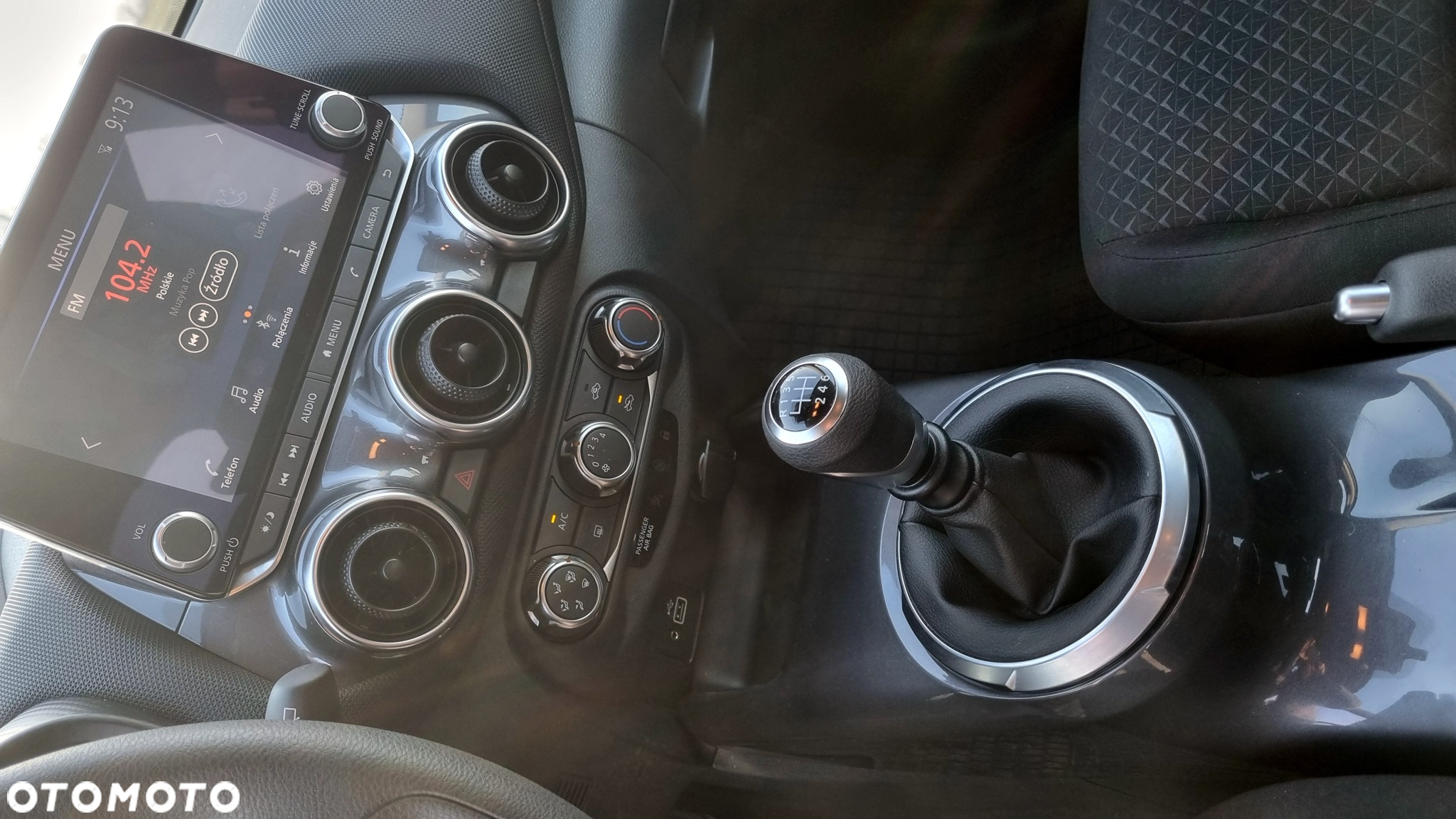 Nissan Juke 1.0 DIG-T N-Connecta - 21