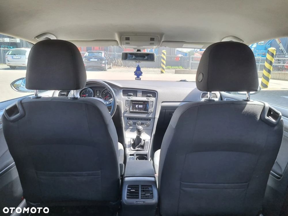Volkswagen Golf 1.6 TDI BlueMotion Comfortline - 17