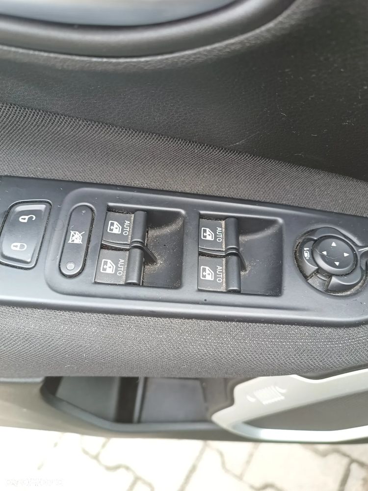Jeep Renegade 1.3 GSE T4 Turbo Longitude FWD S&S - 14