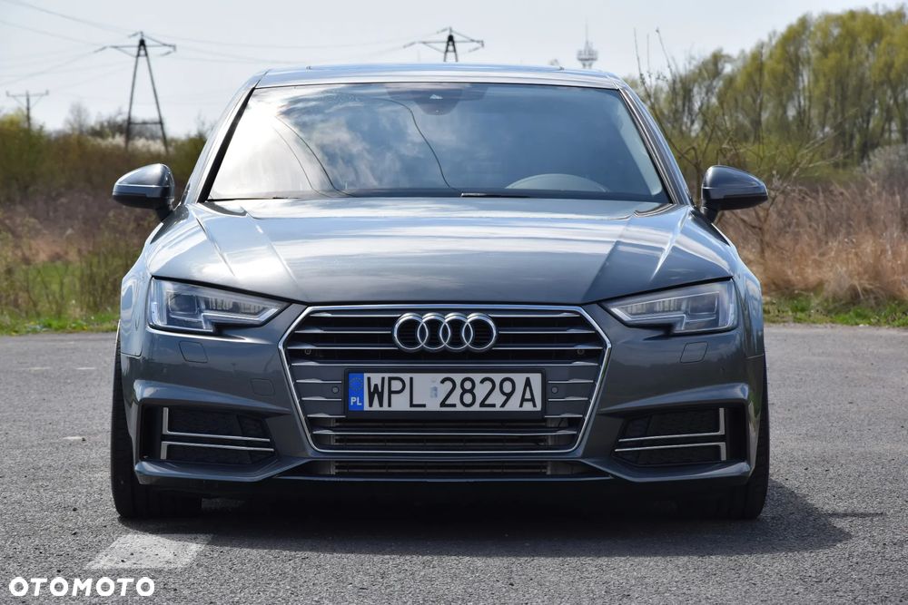 Audi A4 Limousine - 2