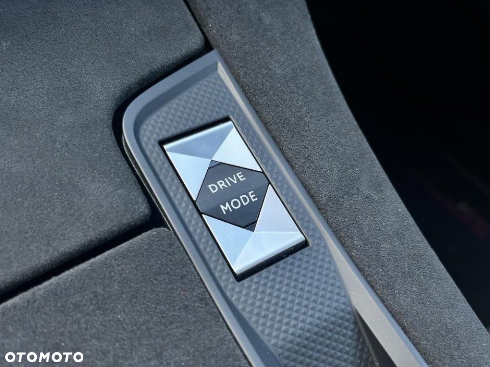 DS Automobiles DS 7 Crossback - 25