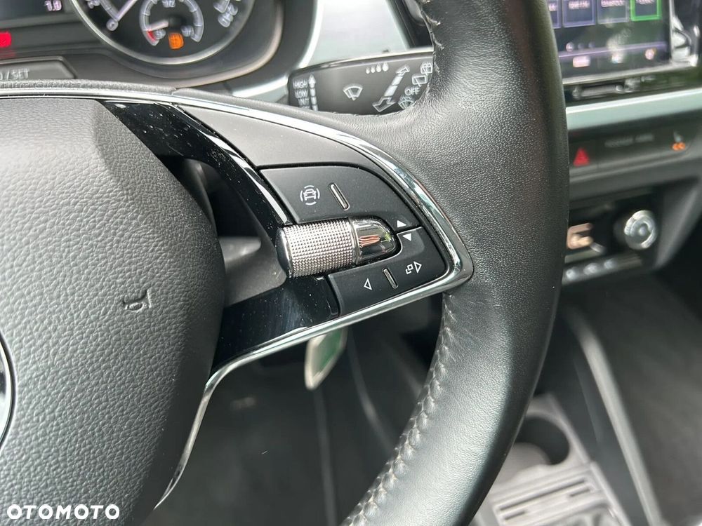 Skoda Fabia 1.0 TSI Ambition - 25
