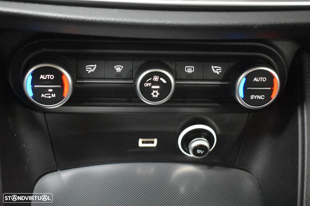 Alfa Romeo Stelvio 2.2 D Super AT8 Q4 - 36