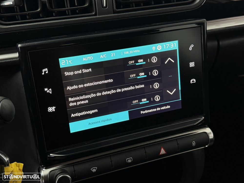 Citroën C3 1.2 PureTech Shine - 19