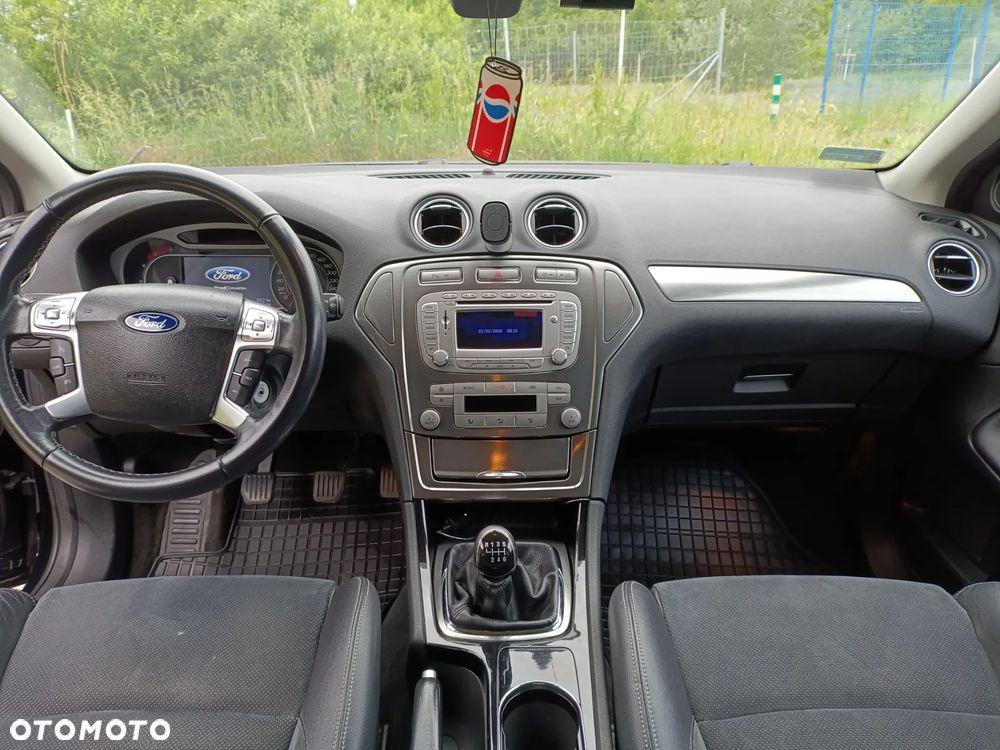 Ford Mondeo 2.0 TDCi Titanium - 25