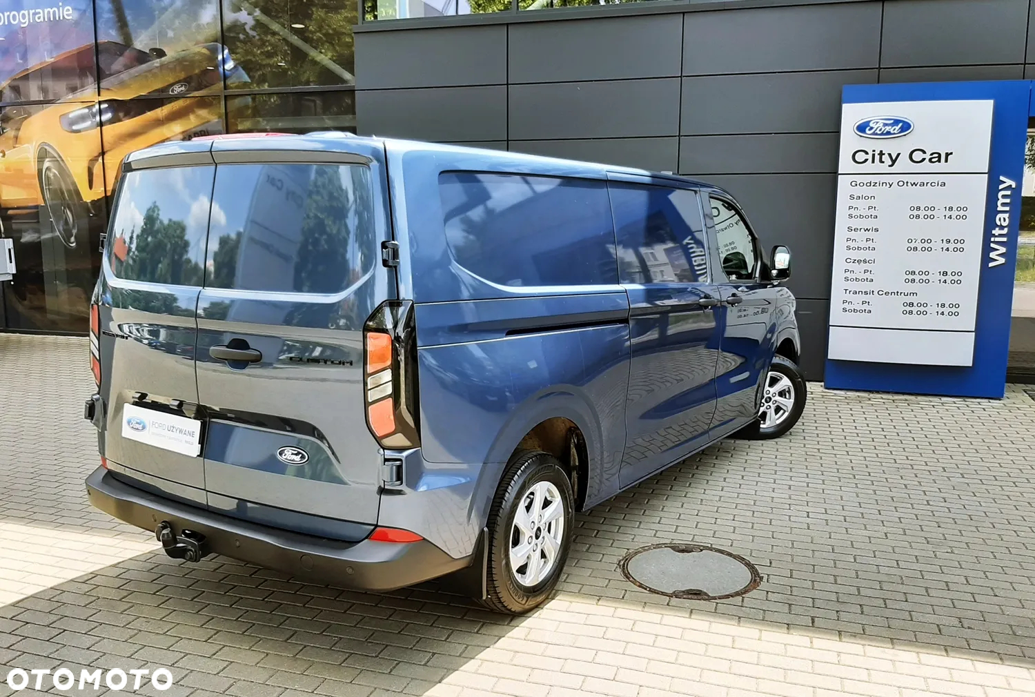 Ford Custom - 15