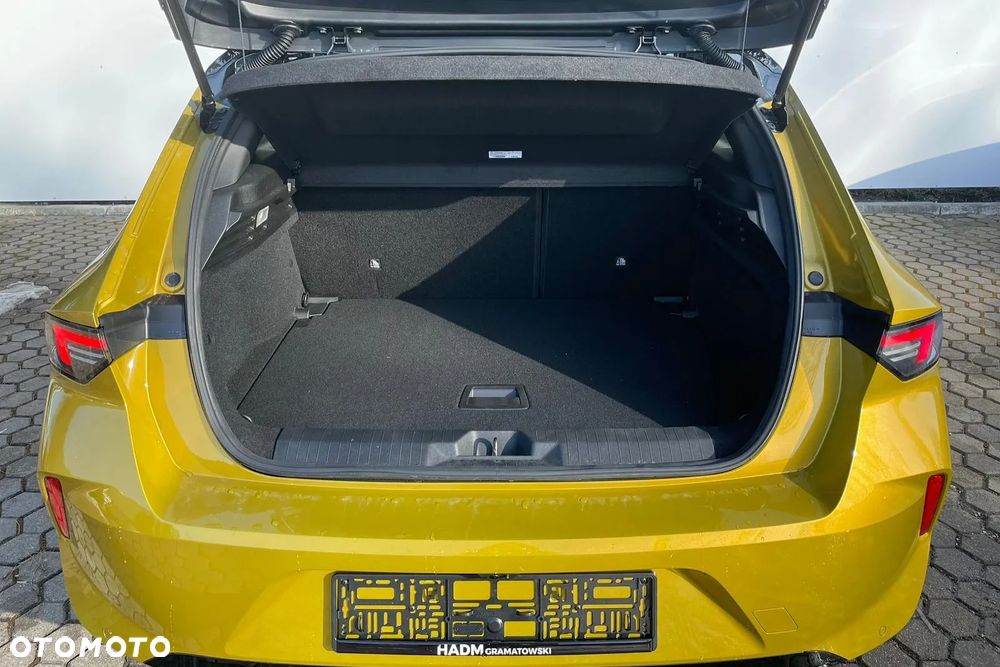 Opel Astra 1.2 T GS S&S - 9