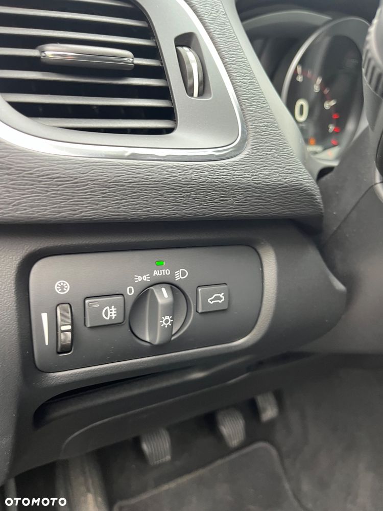 Volvo V40 - 21