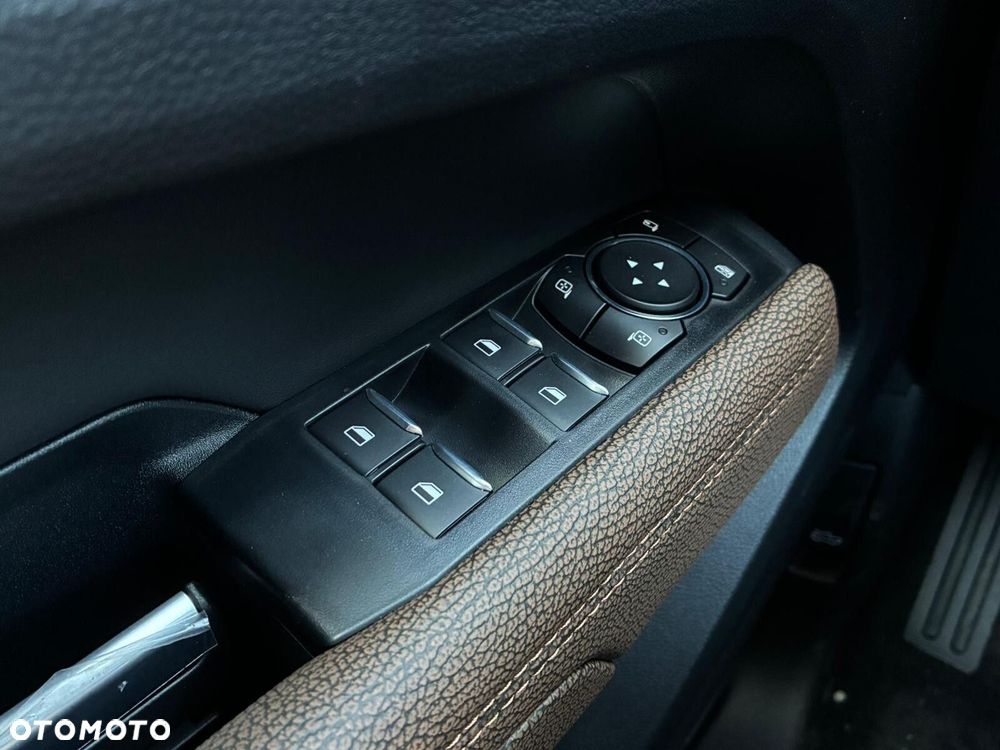 Volkswagen Amarok - 28
