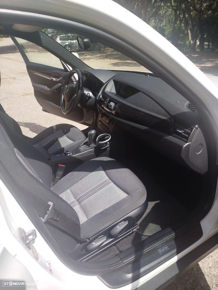 BMW X1 18 d sDrive Auto Line Sport - 10