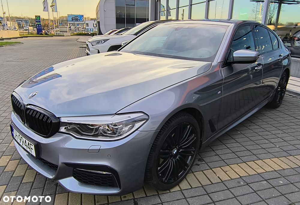 BMW Seria 5 520d M Sport - 3