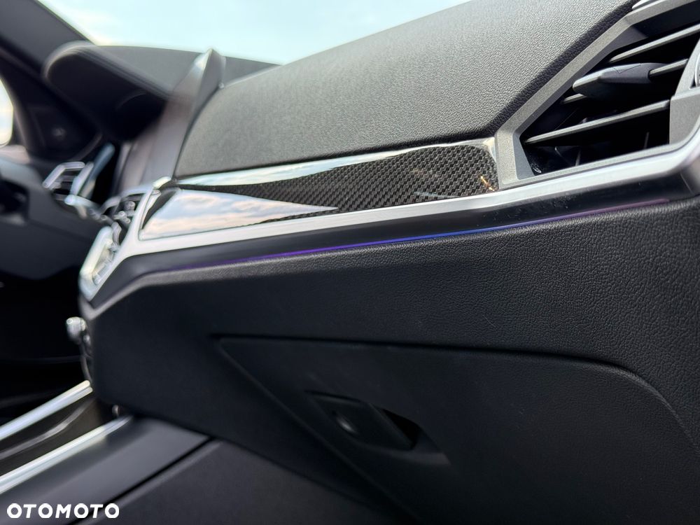 BMW Seria 3 M340i xDrive sport - 27