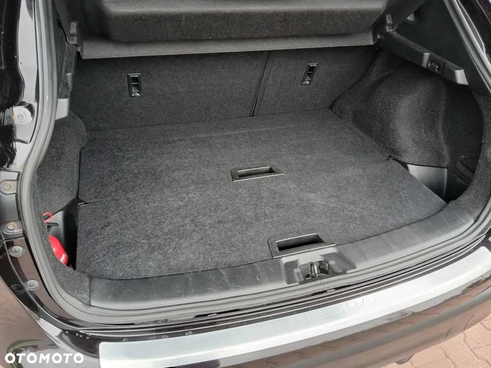 Nissan Qashqai 1.2 DIG-T N-Connecta Xtronic EU6 - 12