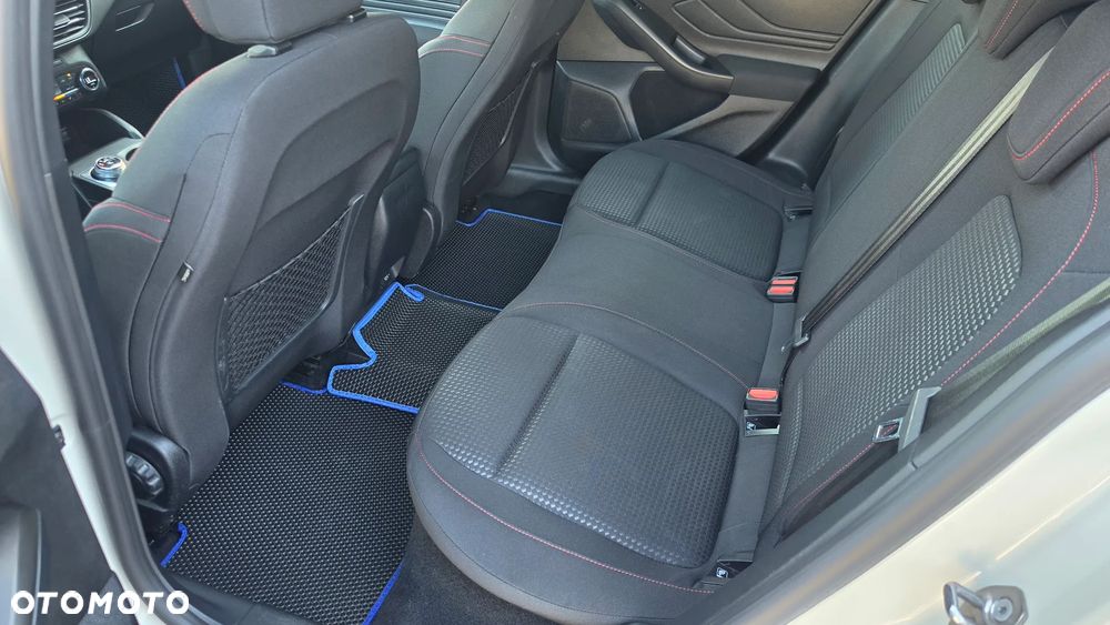 Ford Focus 1.5 EcoBoost ST-Line - 8