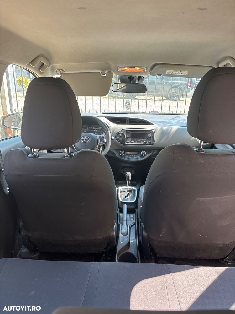 Toyota Yaris 1.5 VVT-i HSD Luna - 14