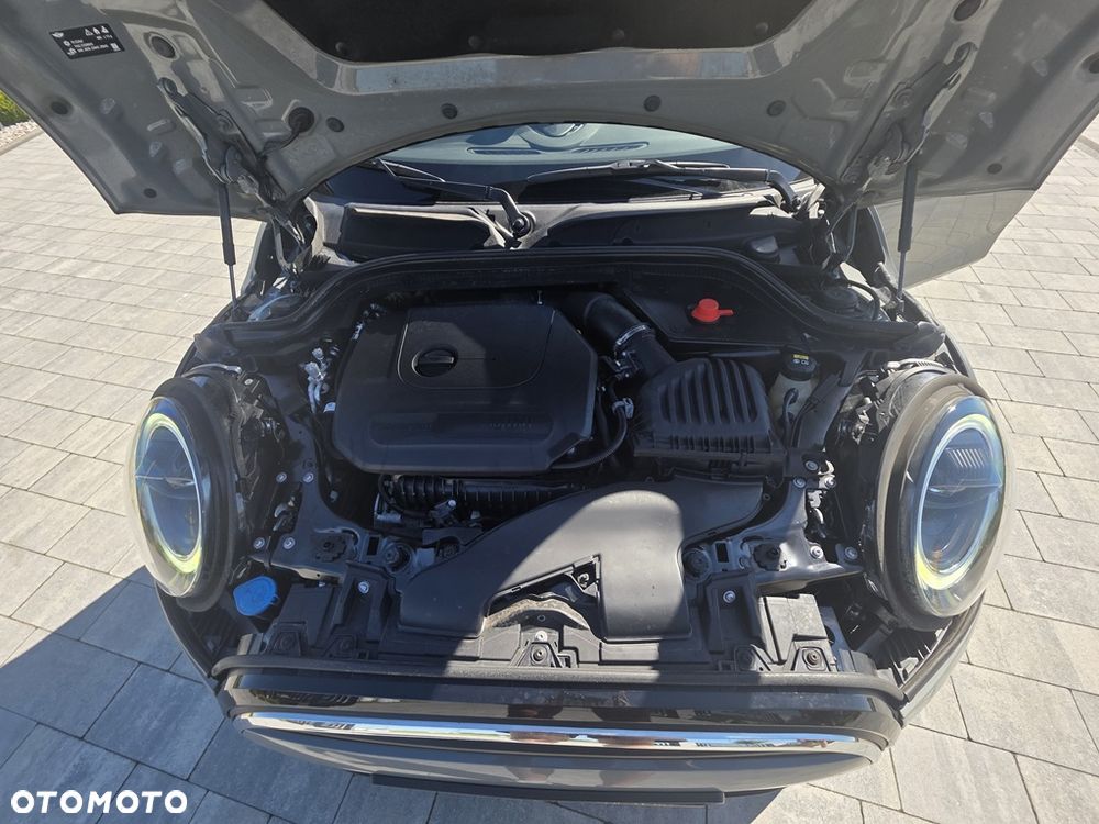 MINI Cooper Standard - 17