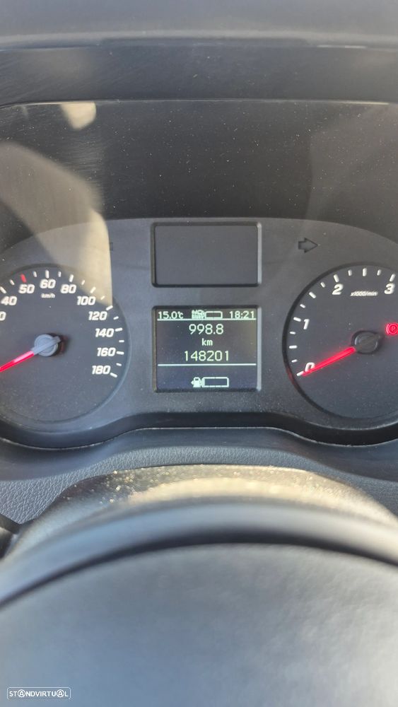 Mercedes-Benz Sprinter - 9