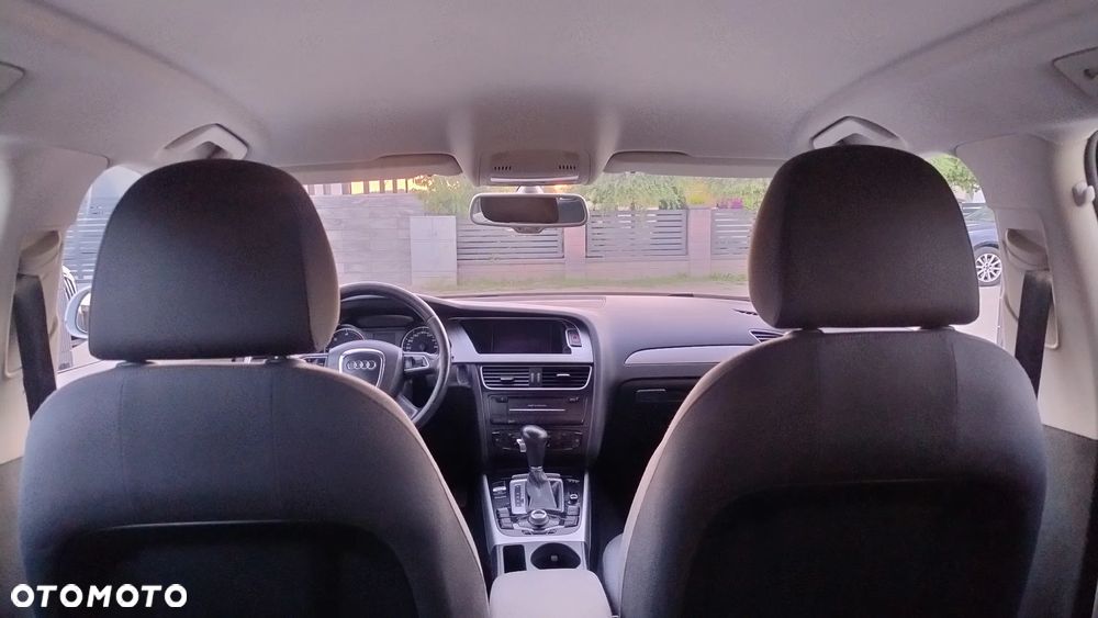 Audi A4 Avant 2.0 TDI DPF multitronic Ambiente - 23