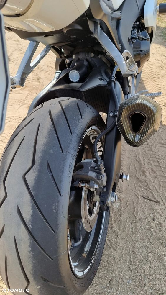 Honda CBR - 4