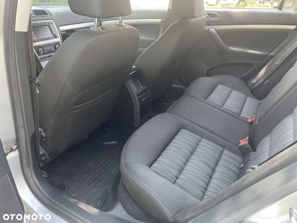 Skoda Octavia 2.0 TDI DPF Elegance - 10