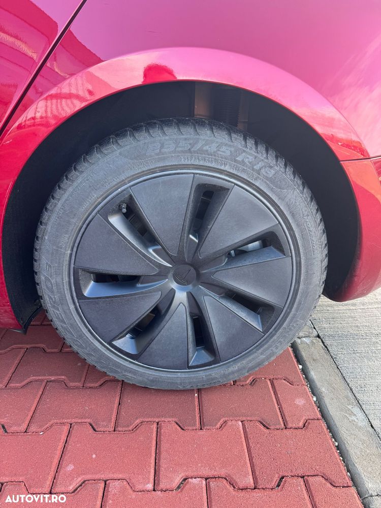Tesla Model 3 Long Range - 11