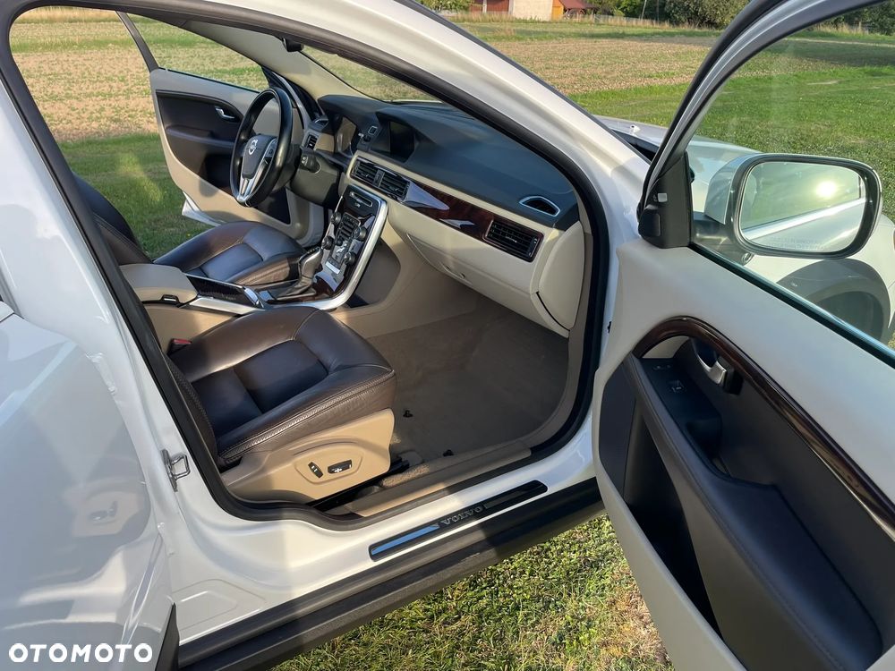 Volvo XC 70 T6 AWD Momentum - 11
