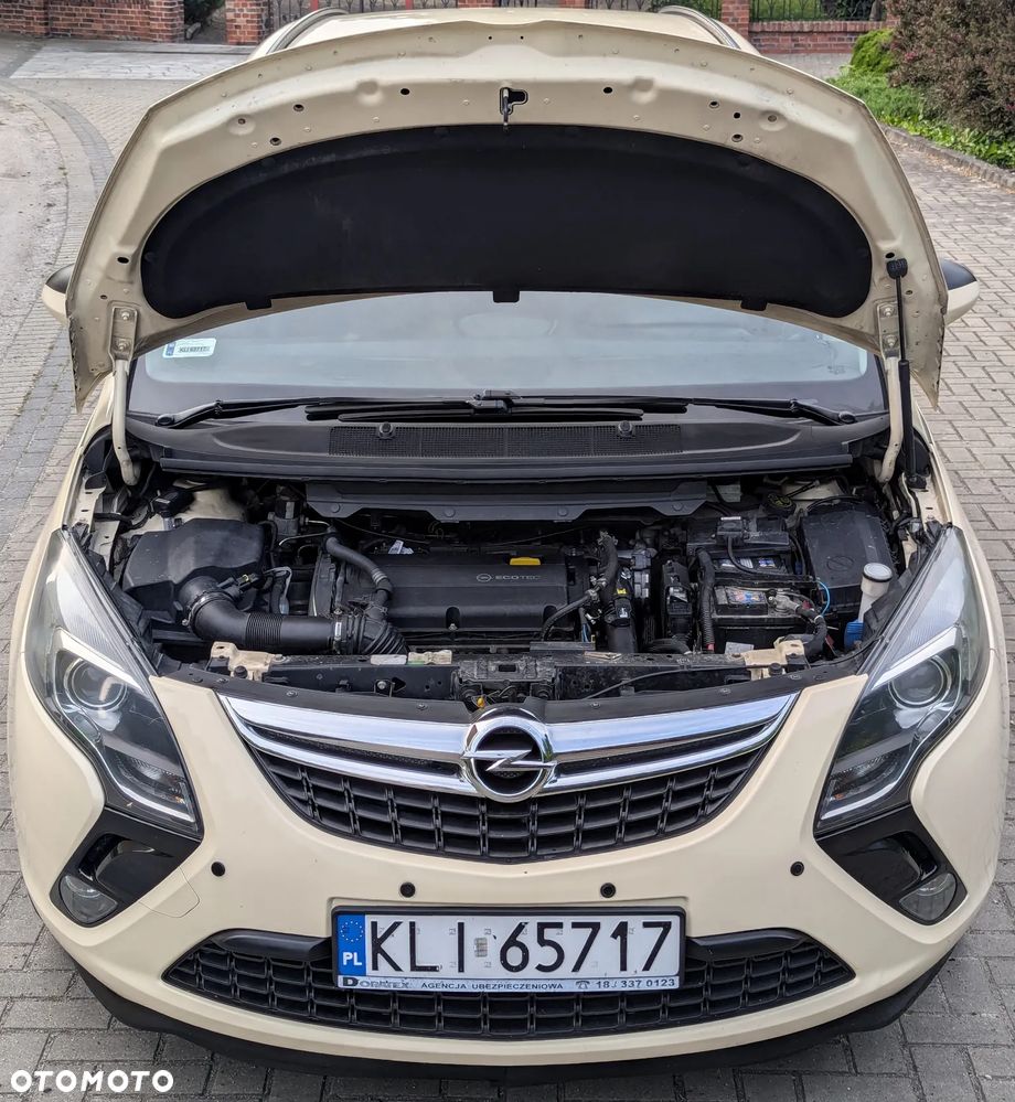 Opel Zafira - 26